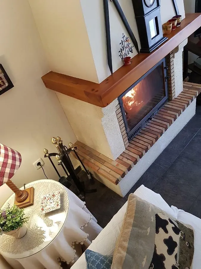 Сasa de vacaciones Casa encantadora con piscina privada y chimenea Villa Las Jaras
