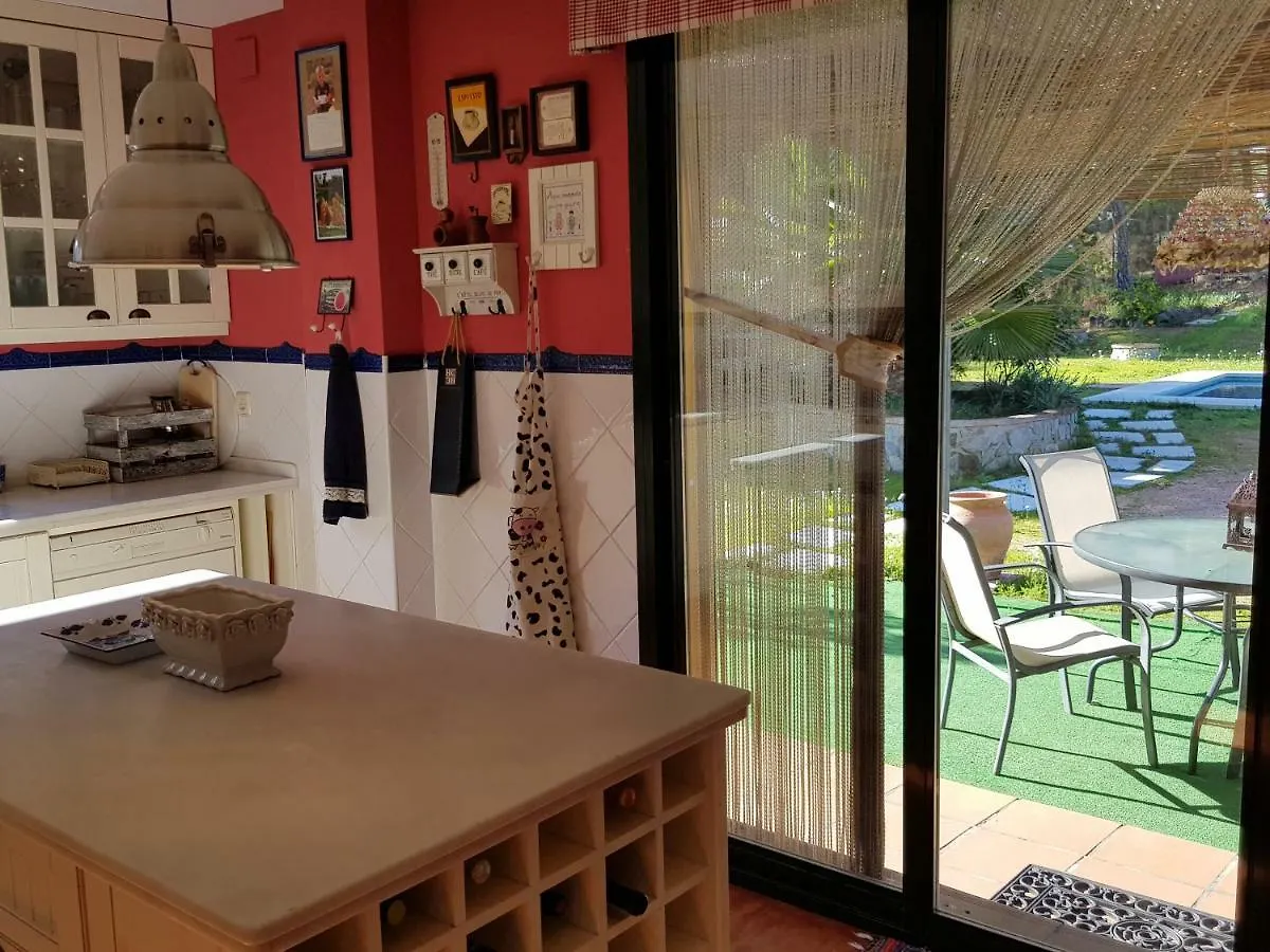 Casa encantadora con piscina privada y chimenea Villa Las Jaras Сasa de vacaciones